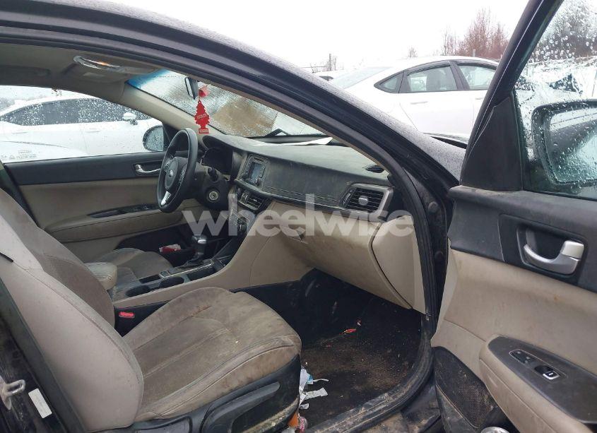 Photo 5 of 2017 Kia Optima LX (VIN 5XXGT4L33HG163187)