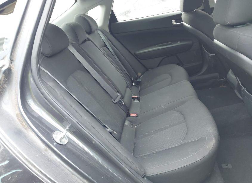 Photo 8 of 2017 Kia Optima LX (VIN 5XXGT4L33HG168714)