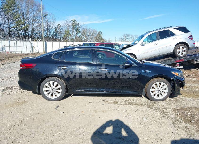 Photo 14 of 2018 Kia Optima S (VIN 5XXGT4L33JG186703)