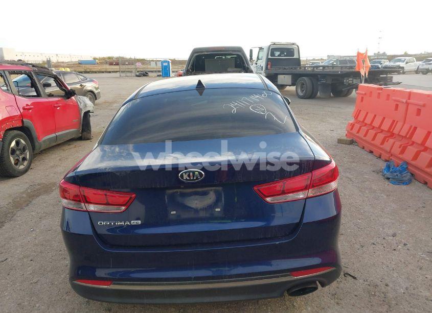 Photo 16 of 2018 Kia Optima LX (VIN 5XXGT4L33JG188970)