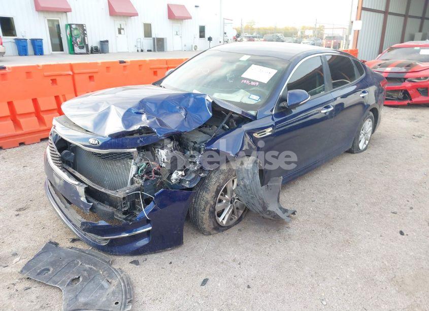 Photo 2 of 2018 Kia Optima LX (VIN 5XXGT4L33JG188970)