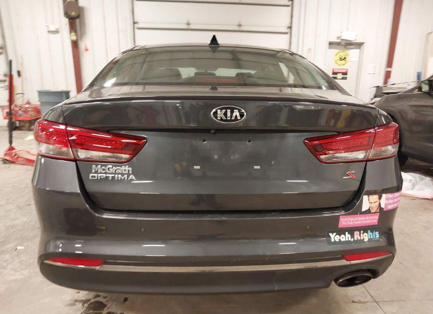 Photo 17 of 2018 Kia Optima S (VIN 5XXGT4L33JG190184)