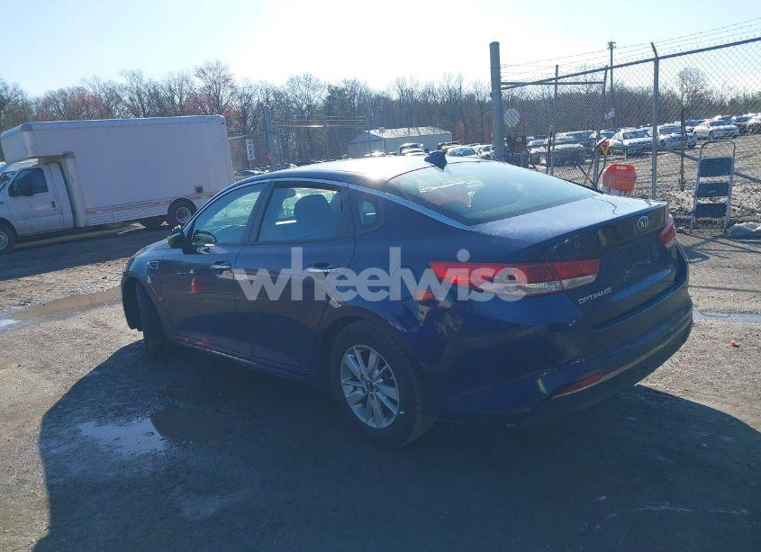 Photo 3 of 2018 Kia Optima LX (VIN 5XXGT4L33JG191559)