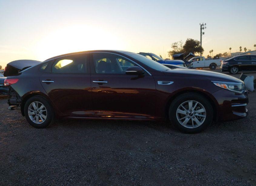 Photo 13 of 2018 Kia Optima LX (VIN 5XXGT4L33JG232207)