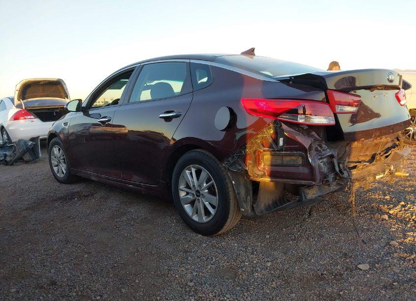 Photo 3 of 2018 Kia Optima LX (VIN 5XXGT4L33JG232207)