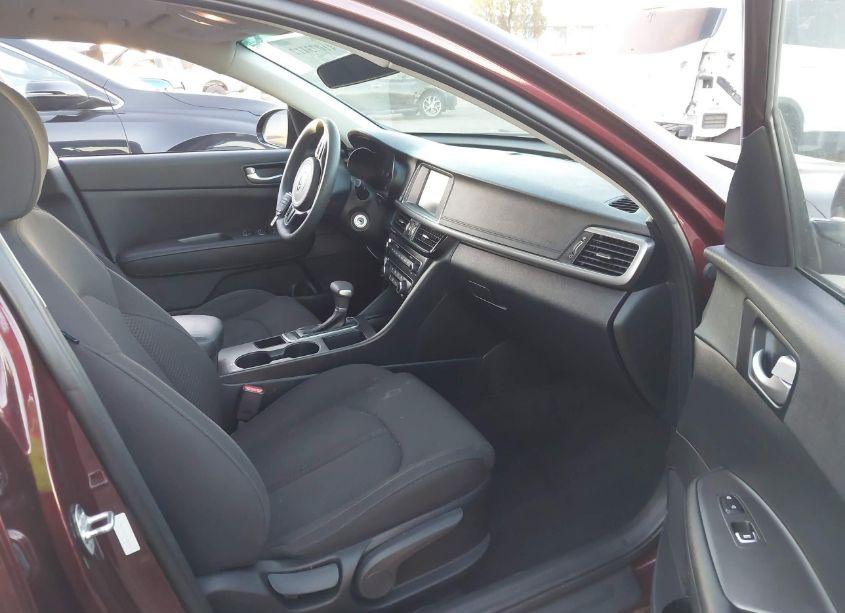 Photo 5 of 2018 Kia Optima LX (VIN 5XXGT4L33JG232207)