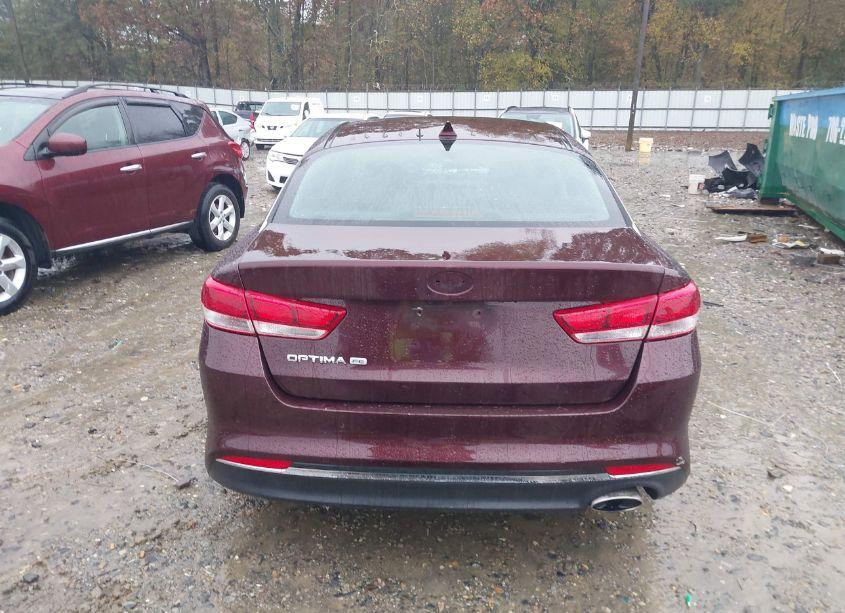 Photo 17 of 2018 Kia Optima LX (VIN 5XXGT4L33JG235625)