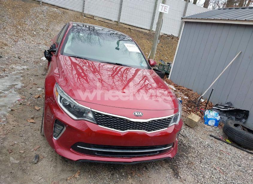 Photo 12 of 2018 Kia Optima S (VIN 5XXGT4L33JG240405)