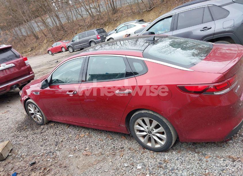 Photo 14 of 2018 Kia Optima S (VIN 5XXGT4L33JG240405)