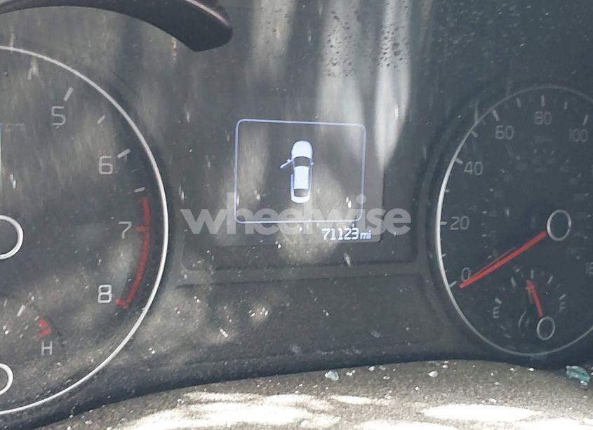 Photo 15 of 2018 Kia Optima LX (VIN 5XXGT4L33JG267863)