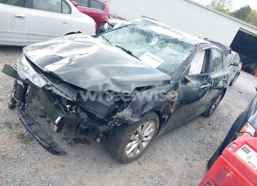 Photo 2 of 2018 Kia Optima LX (VIN 5XXGT4L33JG267863)