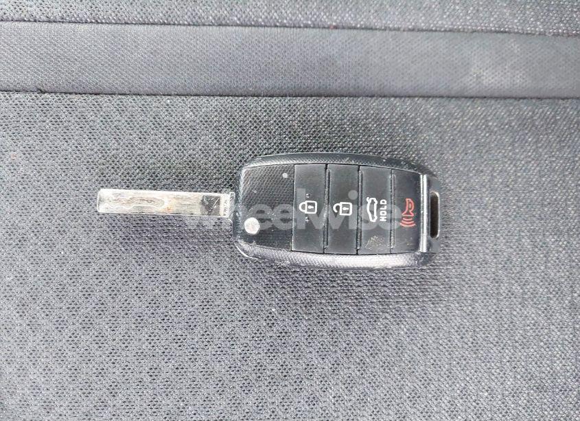 Photo 11 of 2018 Kia Optima LX (VIN 5XXGT4L33JG270651)