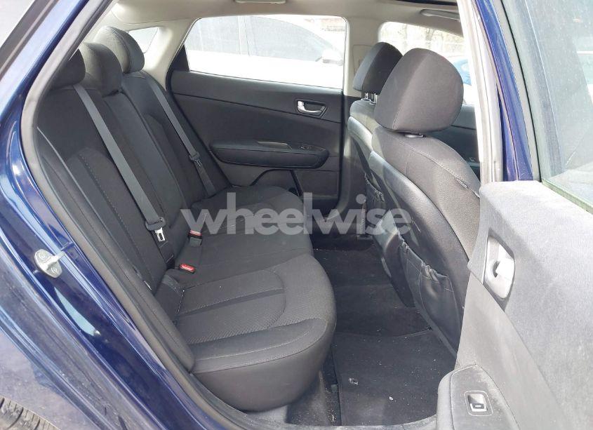 Photo 8 of 2018 Kia Optima LX (VIN 5XXGT4L33JG270651)