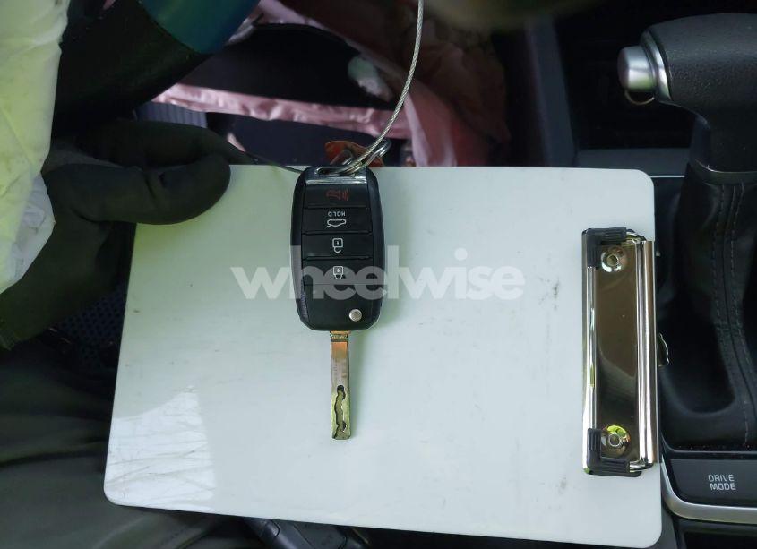 Photo 11 of 2019 Kia Optima LX (VIN 5XXGT4L33KG281232)