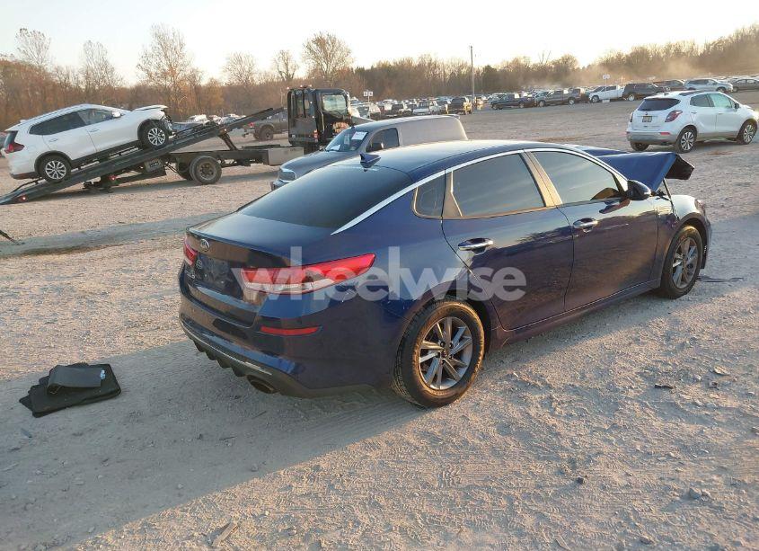 Photo 4 of 2019 Kia Optima LX (VIN 5XXGT4L33KG281232)