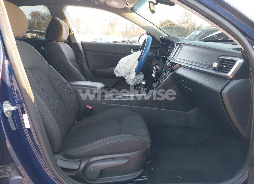 Photo 5 of 2019 Kia Optima LX (VIN 5XXGT4L33KG281232)