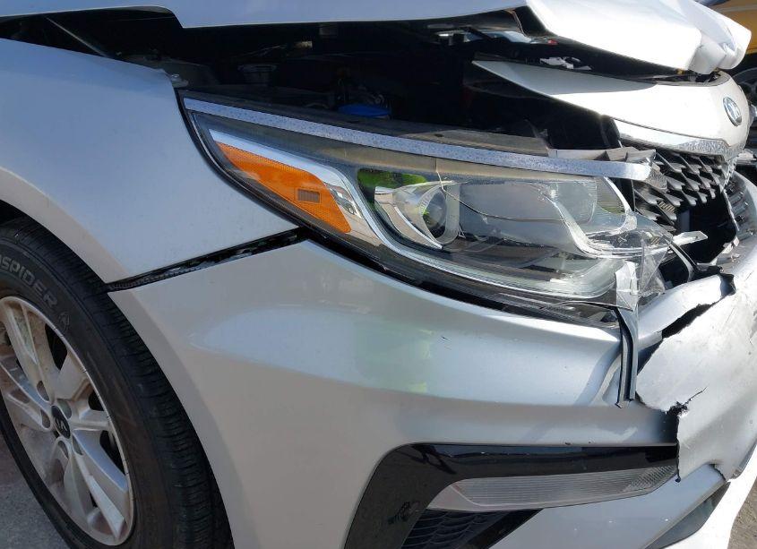 Photo 6 of 2019 Kia Optima LX (VIN 5XXGT4L33KG282851)