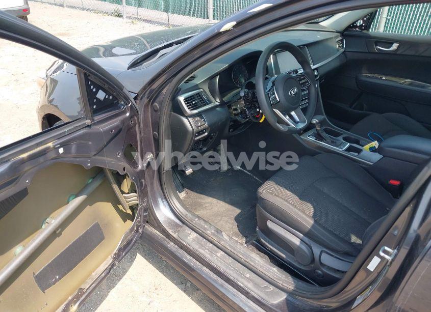 Photo 5 of 2019 Kia Optima LX (VIN 5XXGT4L33KG285104)