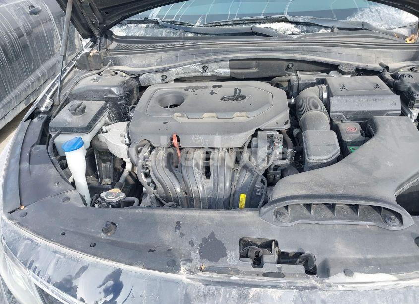 Photo 10 of 2019 Kia Optima S (VIN 5XXGT4L33KG290481)