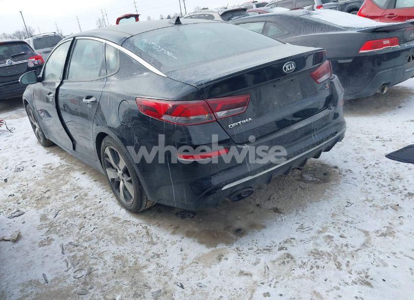 Photo 3 of 2019 Kia Optima S (VIN 5XXGT4L33KG290481)