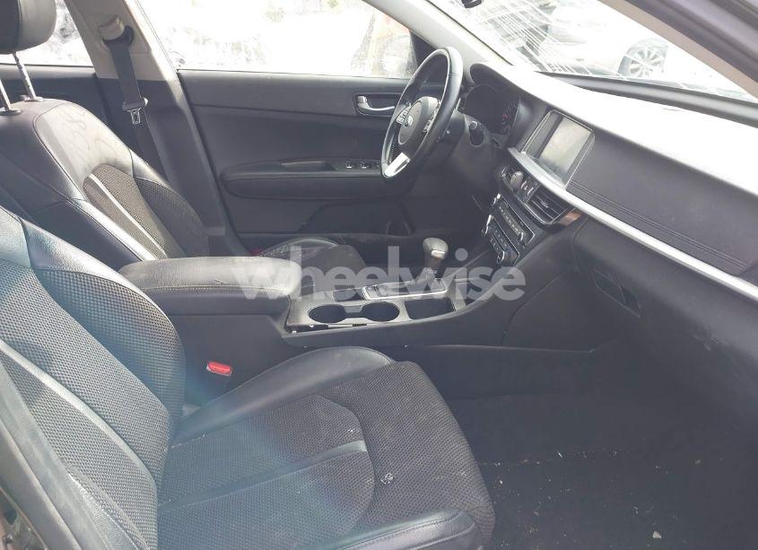 Photo 5 of 2019 Kia Optima S (VIN 5XXGT4L33KG290481)