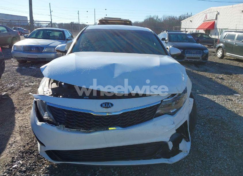 Photo 12 of 2019 Kia Optima LX (VIN 5XXGT4L33KG293803)