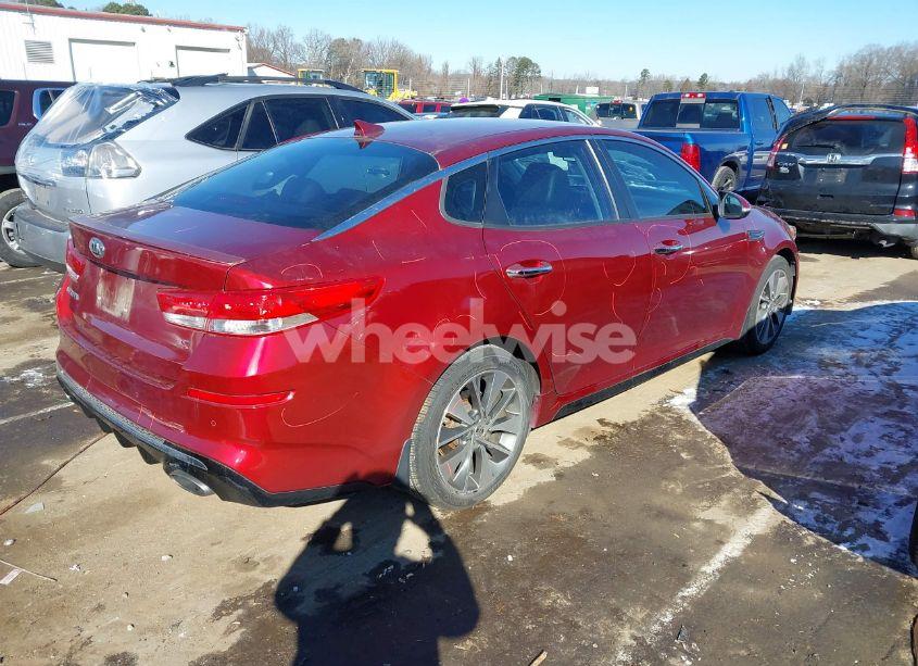 Photo 4 of 2019 Kia Optima S (VIN 5XXGT4L33KG295986)