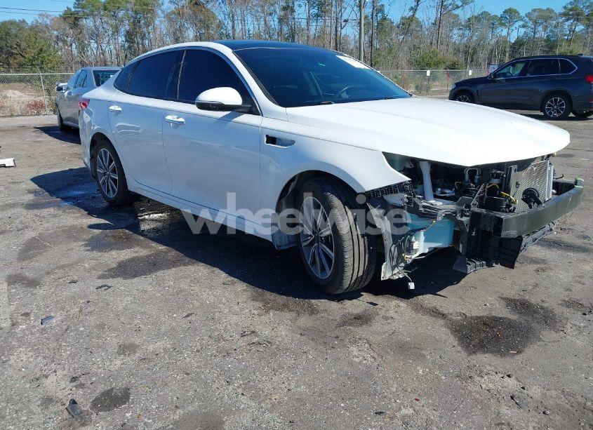 2019 Kia Optima LX (VIN 5XXGT4L33KG300572) main photo