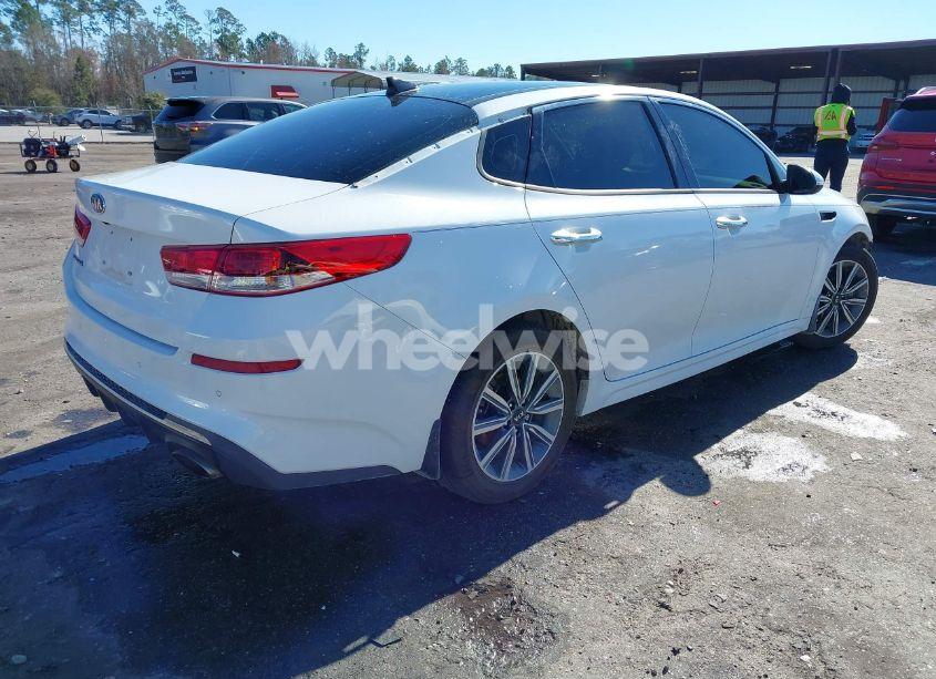 Photo 4 of 2019 Kia Optima LX (VIN 5XXGT4L33KG300572)