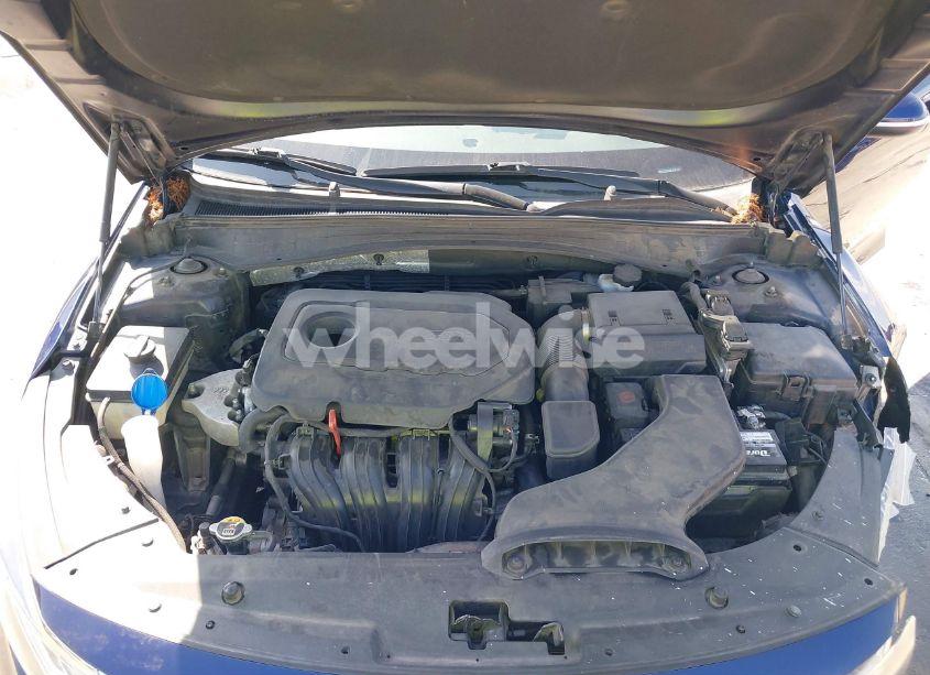 Photo 10 of 2019 Kia Optima LX (VIN 5XXGT4L33KG303794)