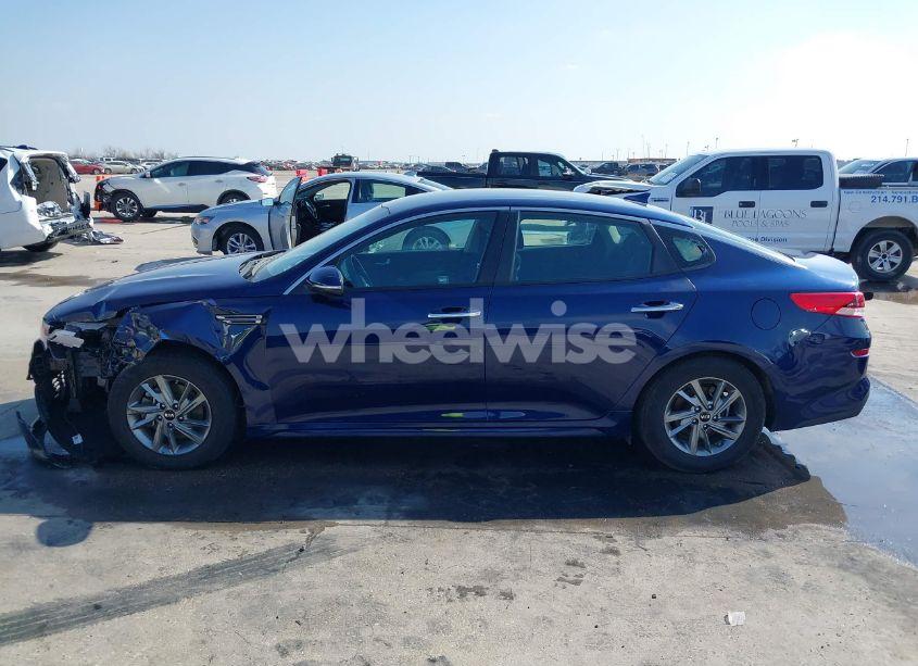 Photo 14 of 2019 Kia Optima LX (VIN 5XXGT4L33KG303794)