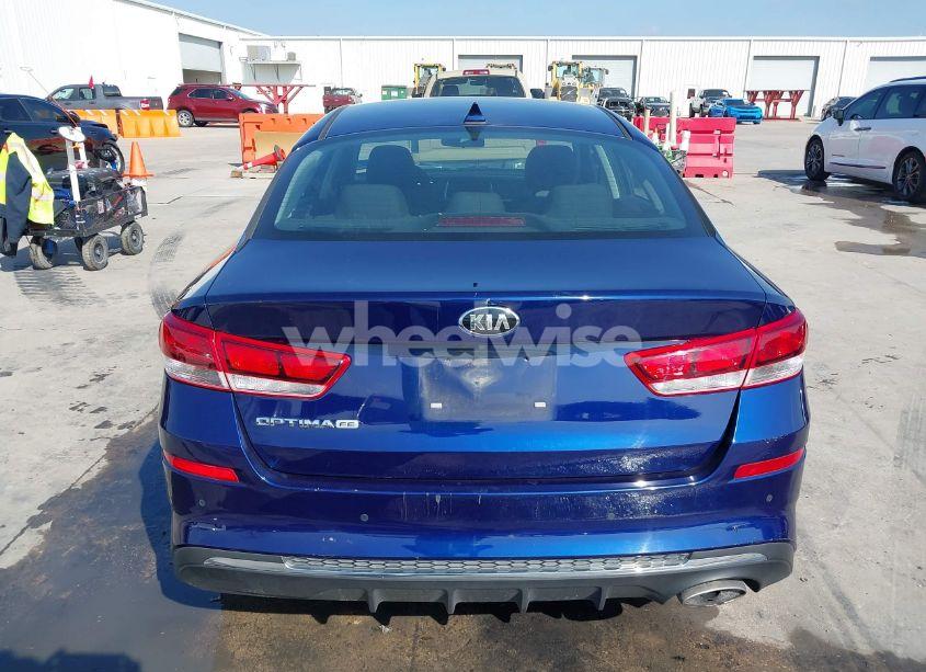 Photo 16 of 2019 Kia Optima LX (VIN 5XXGT4L33KG303794)