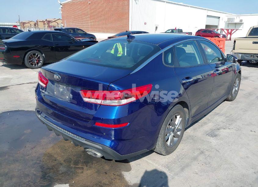 Photo 4 of 2019 Kia Optima LX (VIN 5XXGT4L33KG303794)