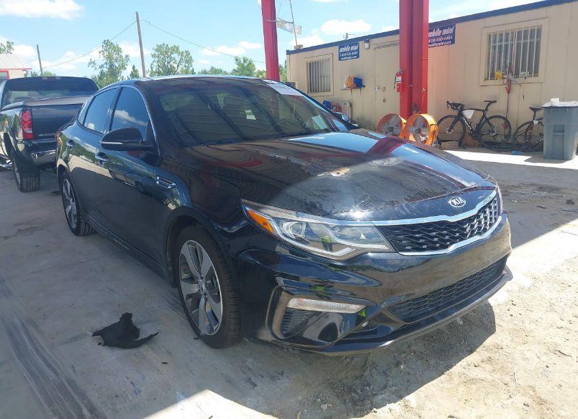 2019 Kia Optima S (VIN 5XXGT4L33KG306954) main photo