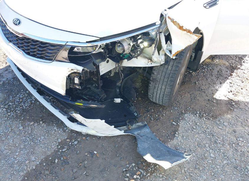 Photo 6 of 2019 Kia Optima LX (VIN 5XXGT4L33KG307425)