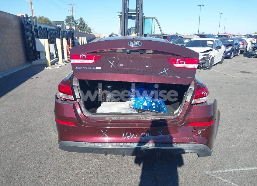 Photo 16 of 2019 Kia Optima LX (VIN 5XXGT4L33KG313130)