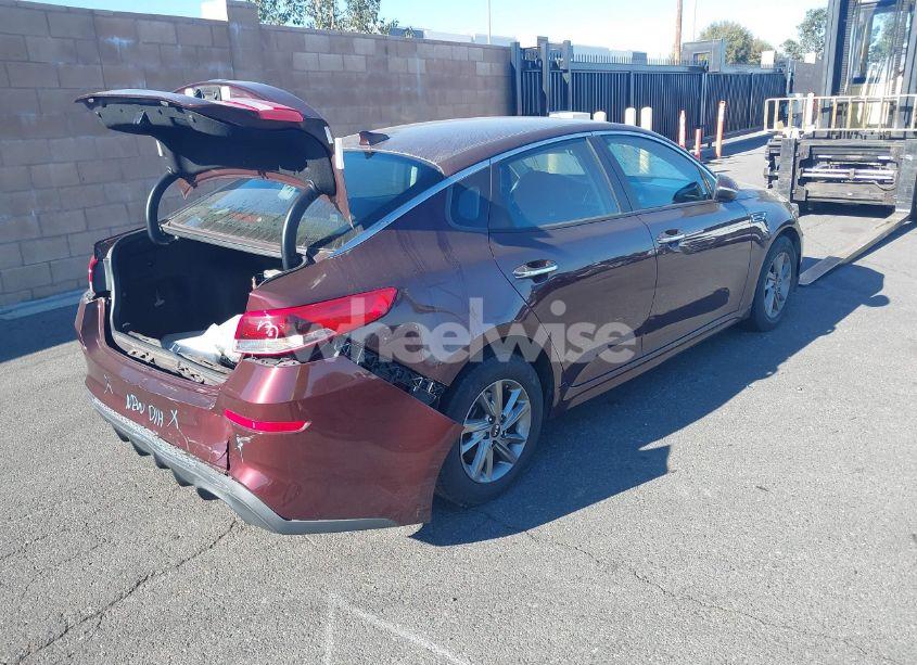 Photo 4 of 2019 Kia Optima LX (VIN 5XXGT4L33KG313130)