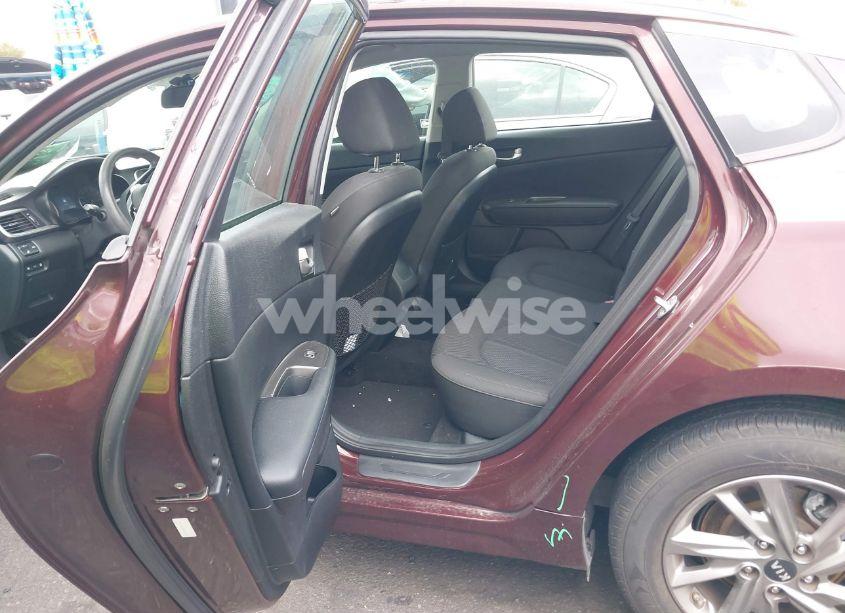 Photo 8 of 2019 Kia Optima LX (VIN 5XXGT4L33KG313130)