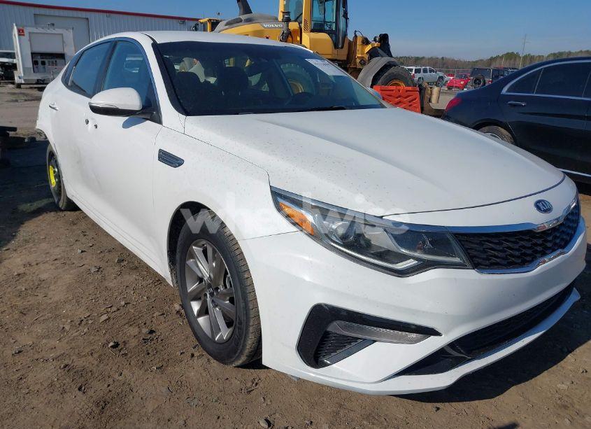 2019 Kia Optima LX (VIN 5XXGT4L33KG316027) main photo