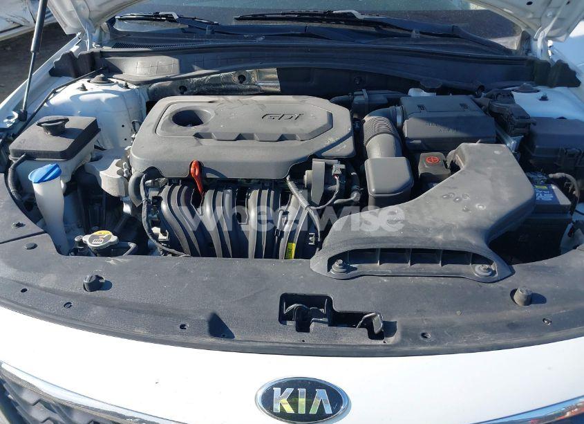 Photo 10 of 2019 Kia Optima LX (VIN 5XXGT4L33KG316027)