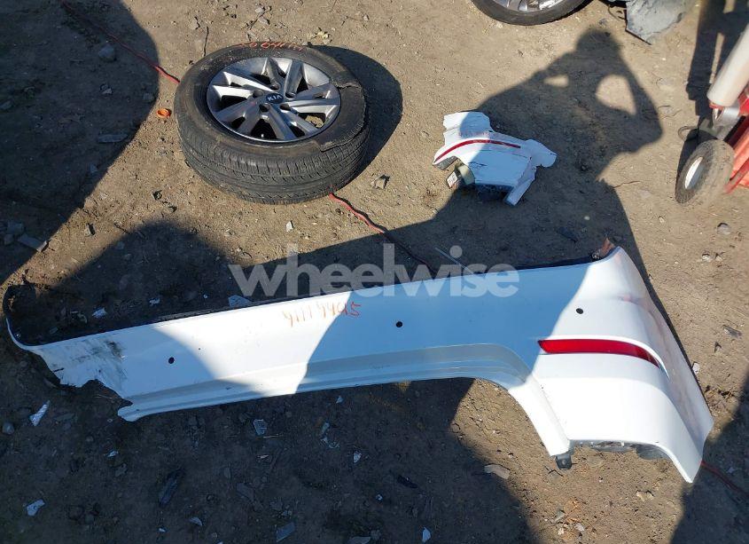 Photo 12 of 2019 Kia Optima LX (VIN 5XXGT4L33KG316027)