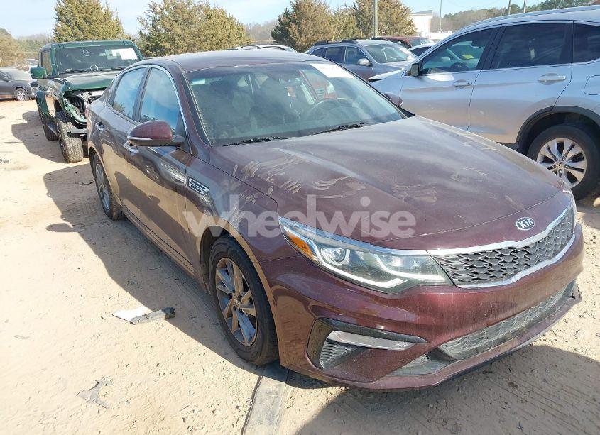 2019 Kia Optima LX (VIN 5XXGT4L33KG333586) main photo