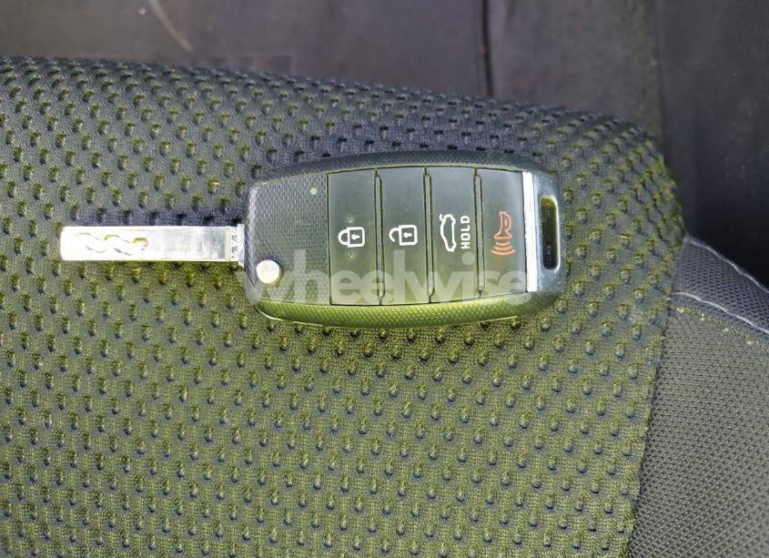 Photo 11 of 2019 Kia Optima LX (VIN 5XXGT4L33KG333586)