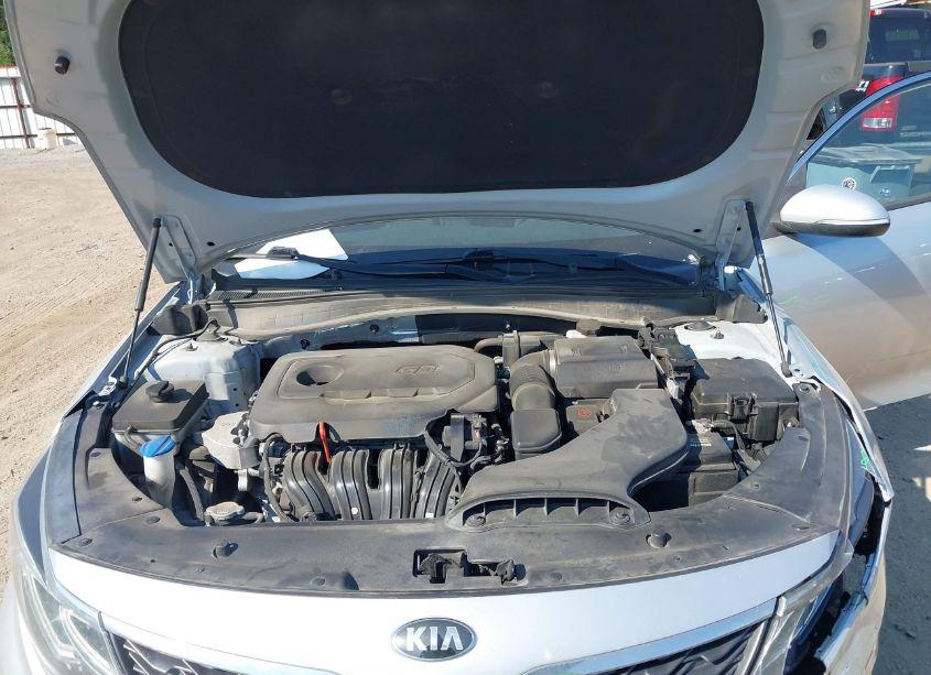 Photo 10 of 2019 Kia Optima LX (VIN 5XXGT4L33KG341428)