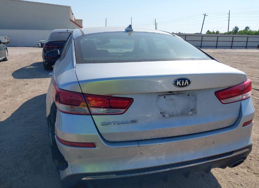 Photo 16 of 2019 Kia Optima LX (VIN 5XXGT4L33KG341428)