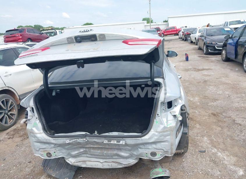 Photo 17 of 2019 Kia Optima LX (VIN 5XXGT4L33KG346676)