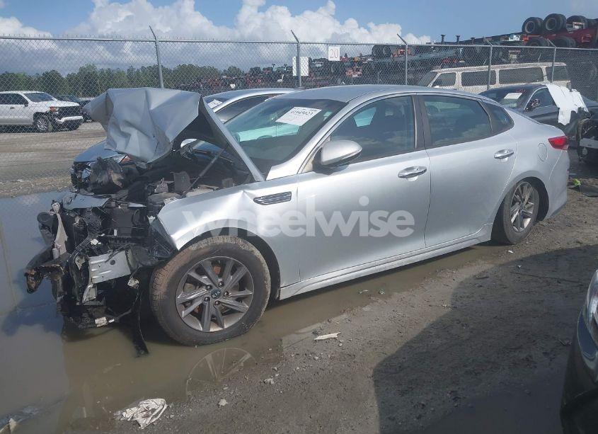 Photo 2 of 2019 Kia Optima LX (VIN 5XXGT4L33KG348167)