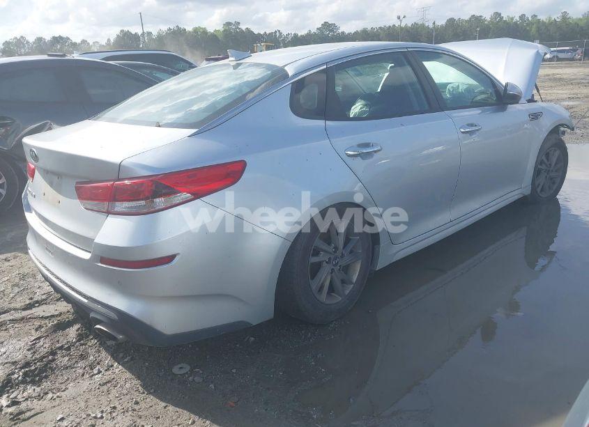 Photo 4 of 2019 Kia Optima LX (VIN 5XXGT4L33KG348167)
