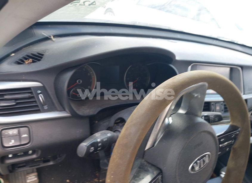 Photo 14 of 2019 Kia Optima LX (VIN 5XXGT4L33KG350520)