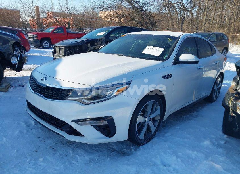 Photo 14 of 2019 Kia Optima S (VIN 5XXGT4L33KG354468)